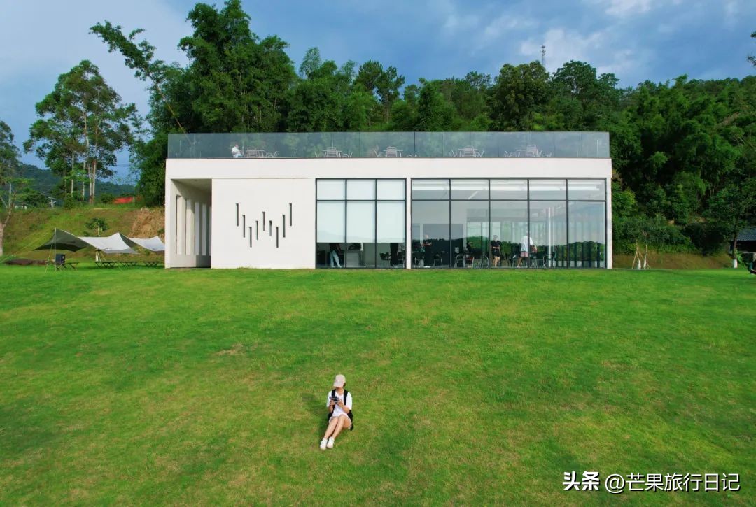 万绿湖是广东省最大的一个湖吗,广东最大人工湖万绿湖