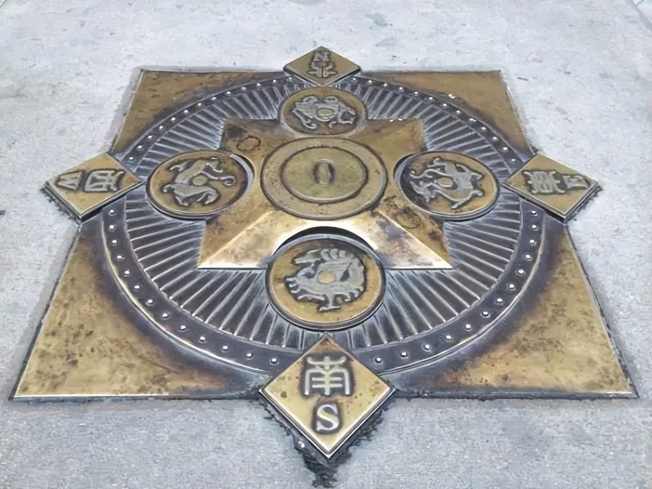 中国公路的零公里标志位于哪里,中国公路零公里标志的重要意义