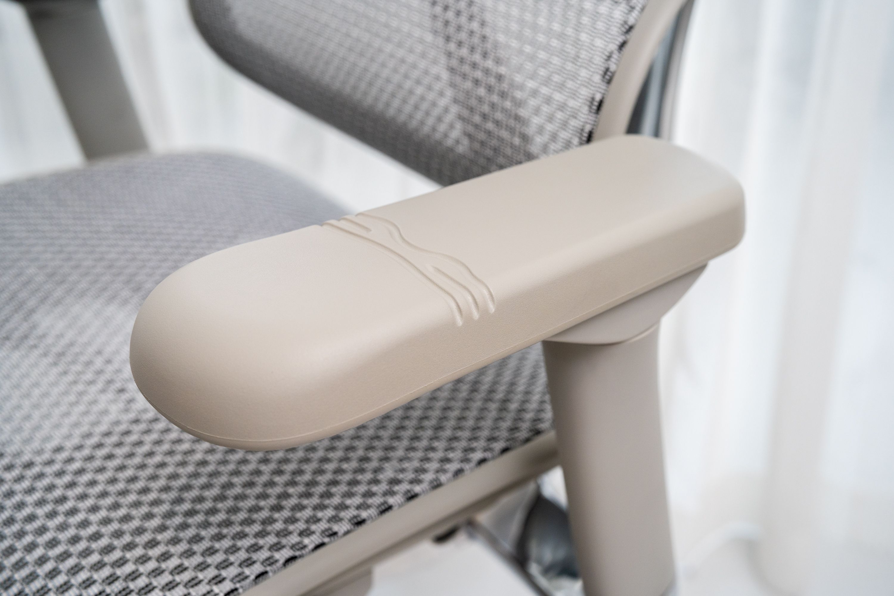 高端人体工学椅推荐排行榜,四款人体工学椅对比