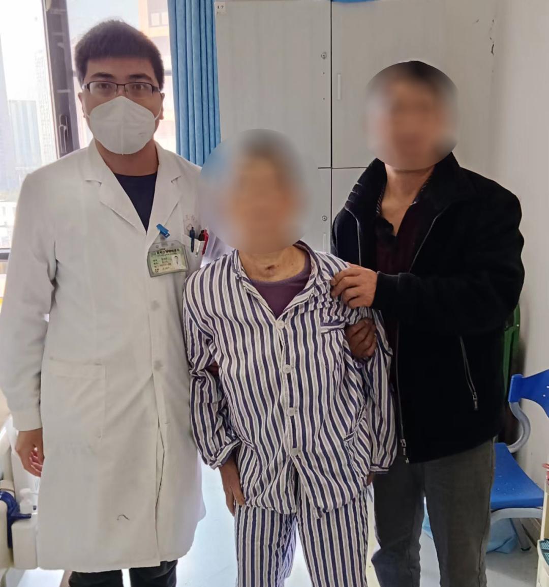 送医时间决定治疗效果！六旬老人突发脑出血送医及时恢复良好