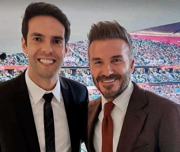 卡卡是足球界的颜值巅峰的照片,足球金童卡卡最新消息