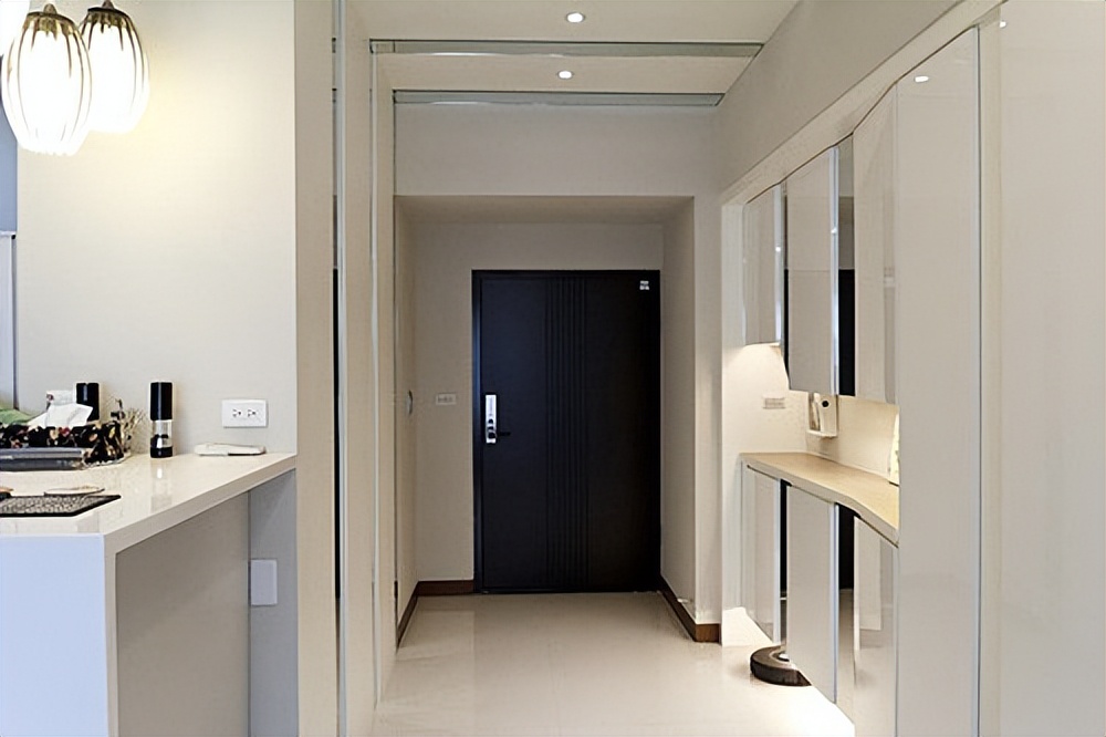 家里镜子忌讳放在哪里,镜子放家里的位置有讲究吗