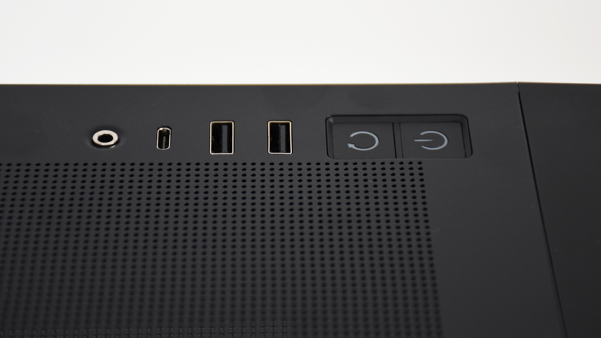 鑫谷御风冰川白机箱,鑫谷昆仑御风机箱安装展示