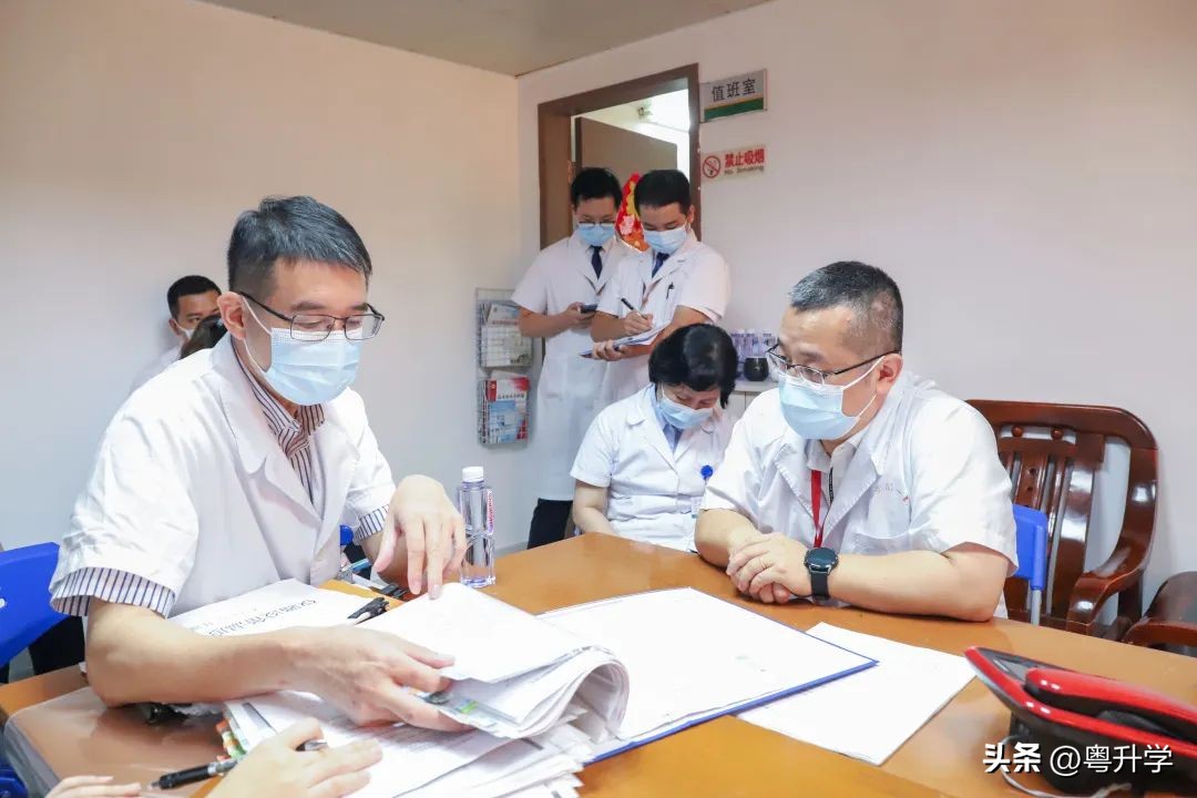 喜讯！粤东首家！汕头大学医学院第一附属医院通过新标准三甲复审