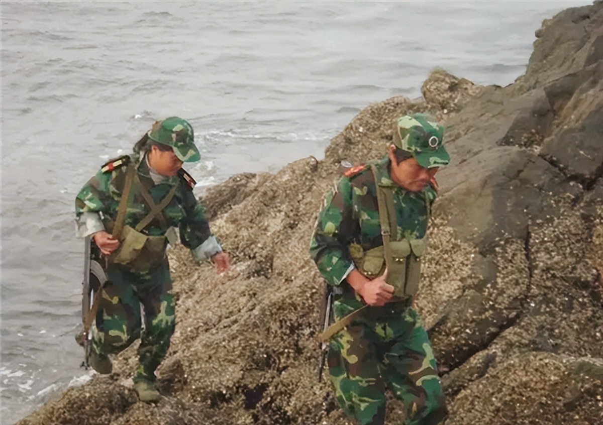 夫妻独守荒岛32年,夫妻坚守32年无人岛