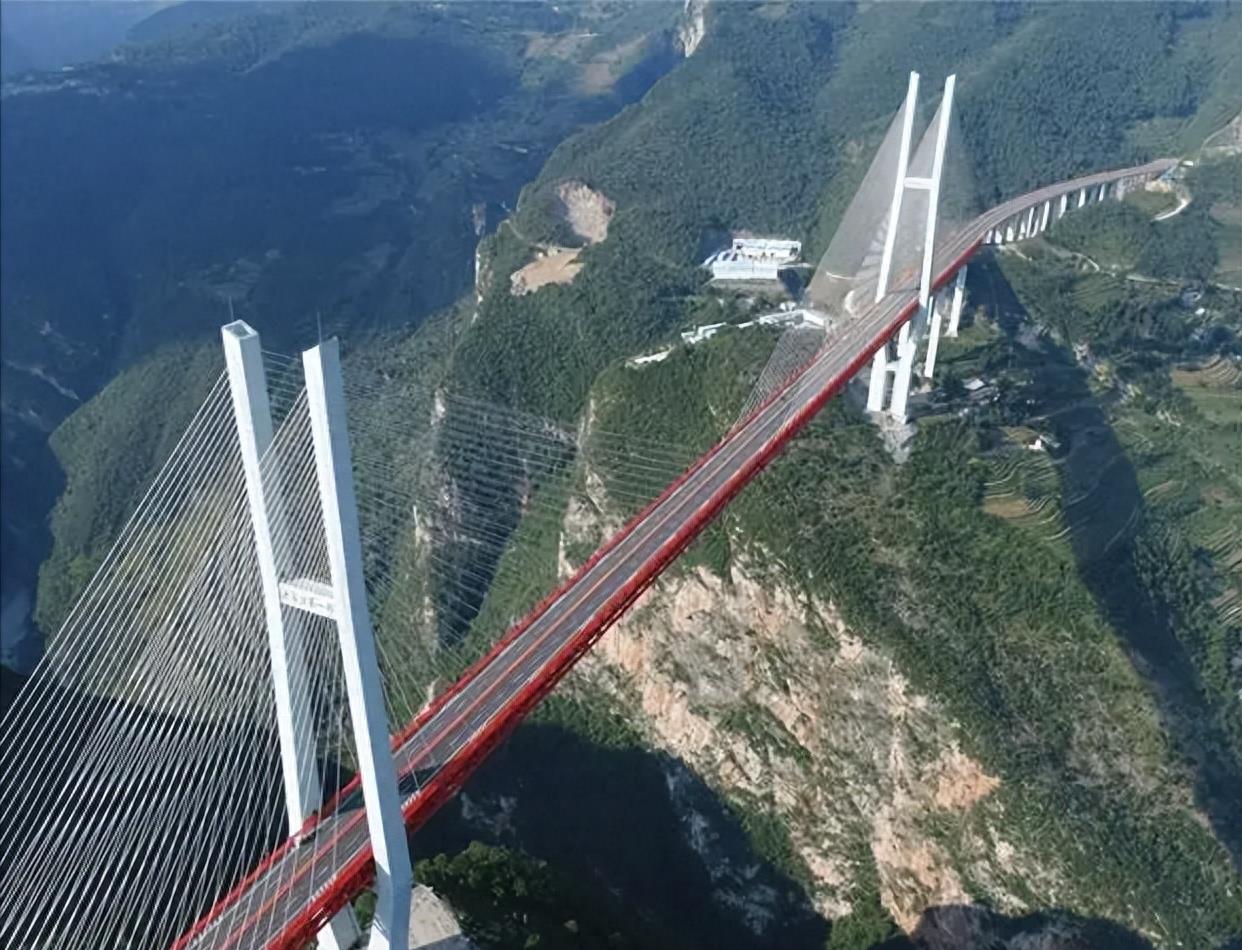 中国建桥的技术令世界瞩目,美国感叹中国建桥速度