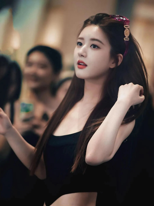 赵露思我喜欢你同款发型,偷偷藏不住赵露思马尾发型