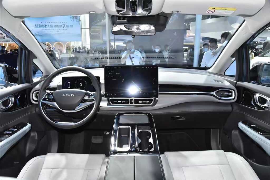 2023款AIONVPlus与2022款区别,2023款aionvplus售价18.98万起