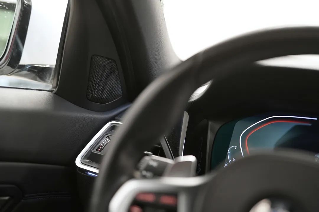 全新bmw沉浸式豪华体验,宝马3系改装德国彩虹音响