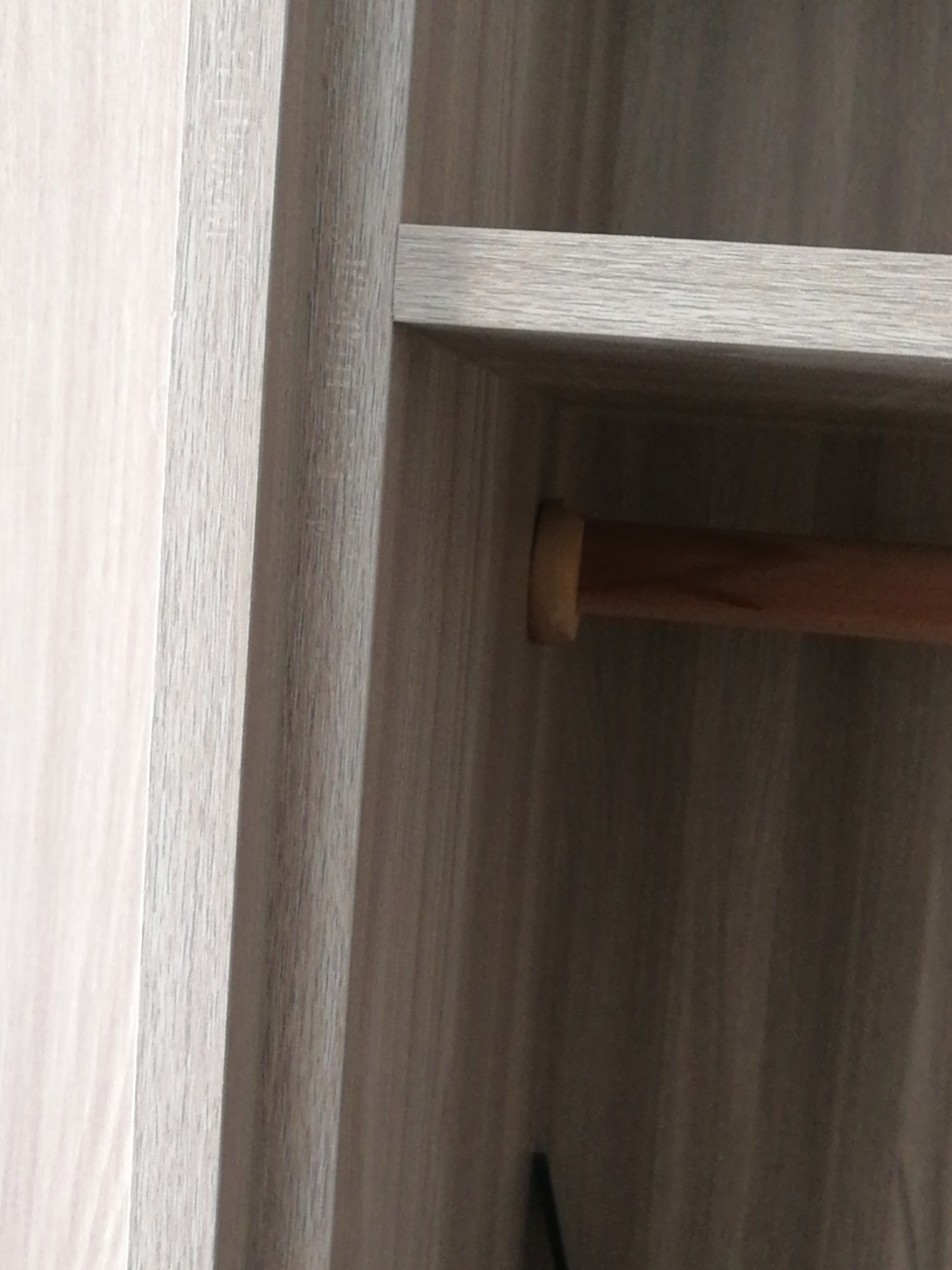 全屋定制比木工做柜子贵多少钱,木工打柜子和全屋定制有啥区别