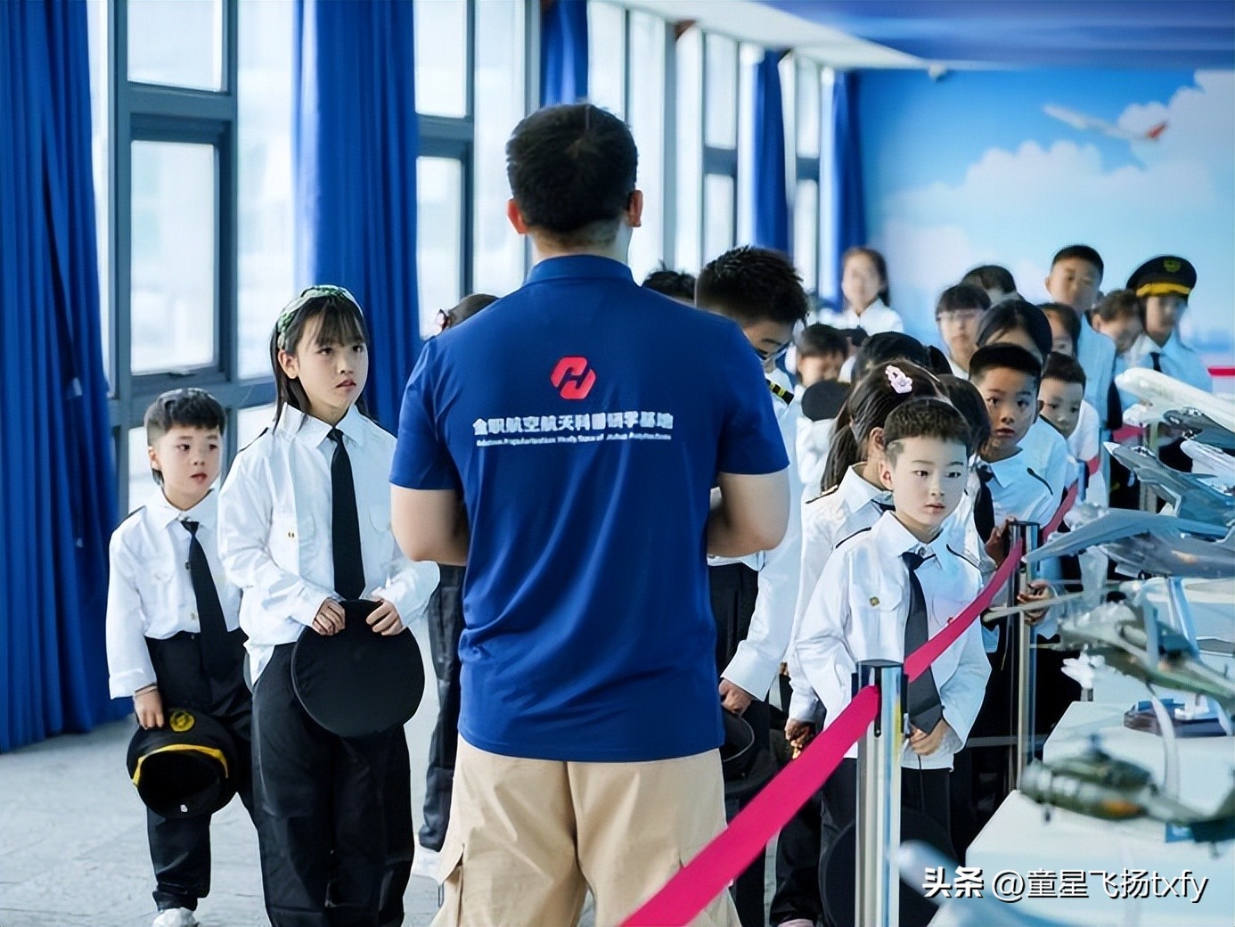 童星飞扬，让梦飞翔！开启一场妙趣横生的航空探索之旅