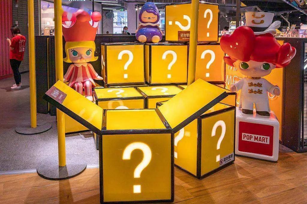 中法双语美国品牌Telfar的营销策略盲盒式卖包