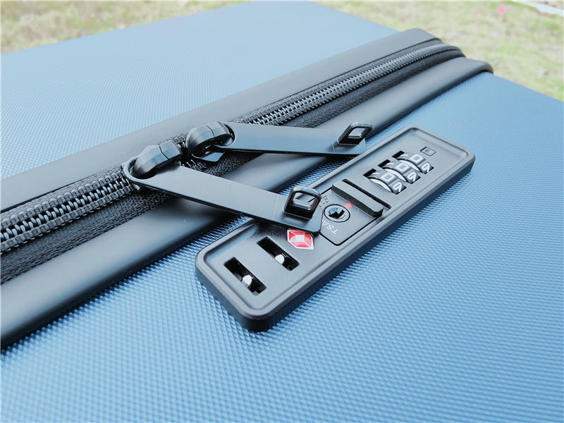 巨能装，地平线8号大旅行家拉杆箱体验分享，包容乃大