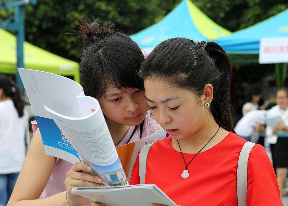 国外有哪些垃圾大学,国外学历不被认可的大学