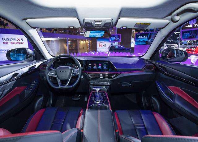 平价省油好看的车10万以内,2022款最省油的紧凑型suv10万内落地