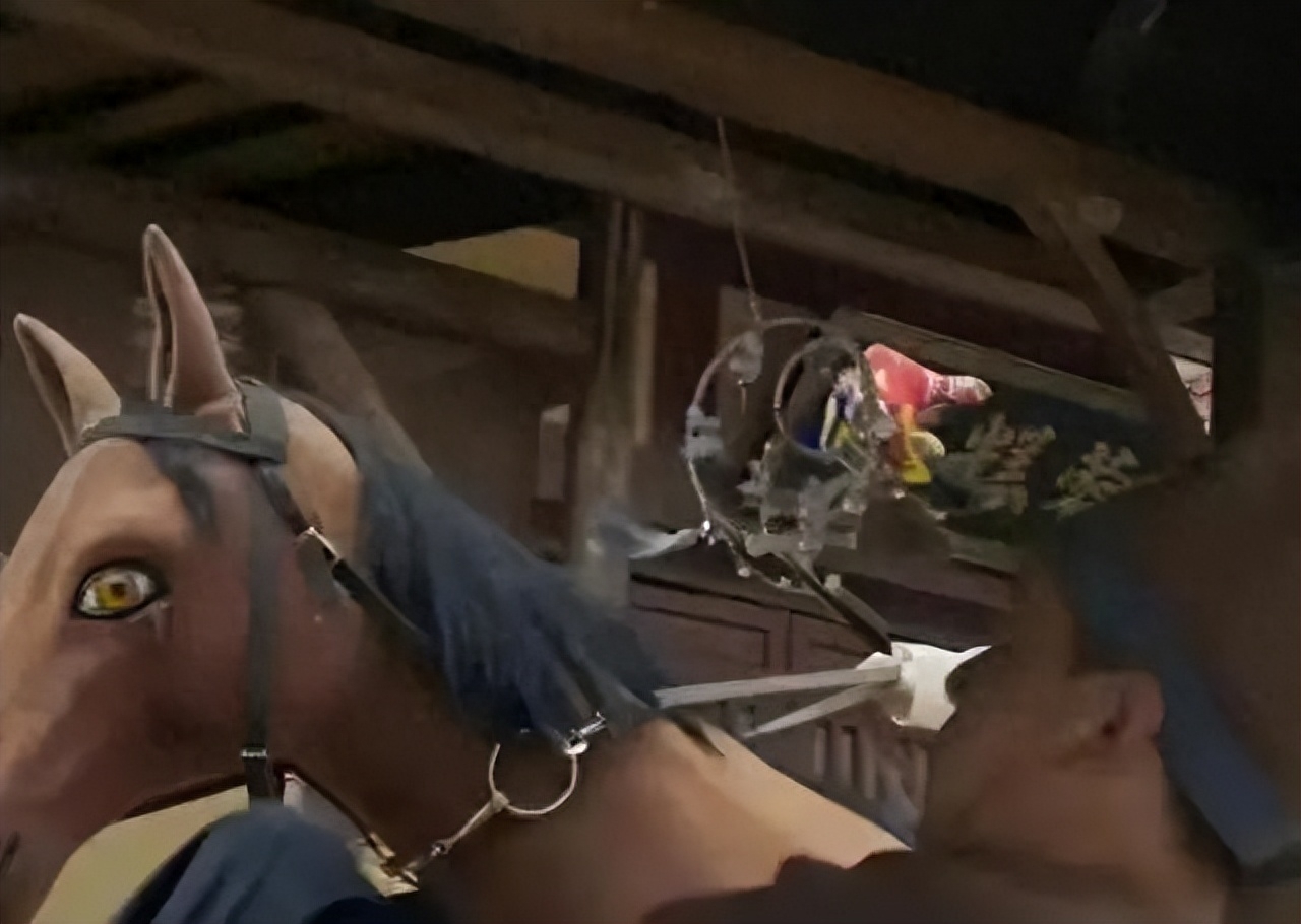 妖怪穿帮,西游记穿帮镜头妖怪戴戒指