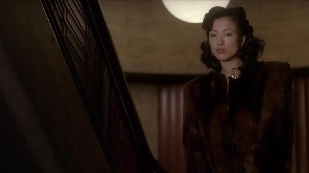 对不起，她被封神，不是「爽剧」