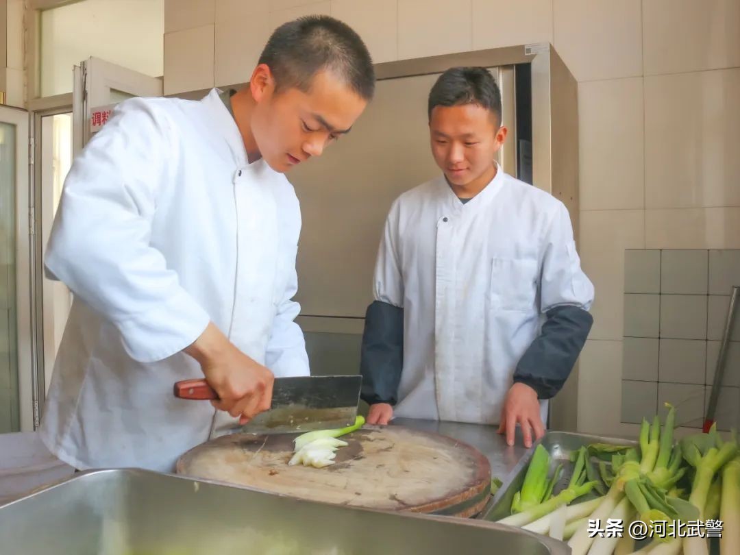 列兵，你的悄悄努力，惊艳了所有人