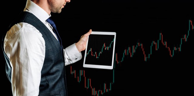 钱“缩水”了?存款利率下行,你的钱该怎么赚?