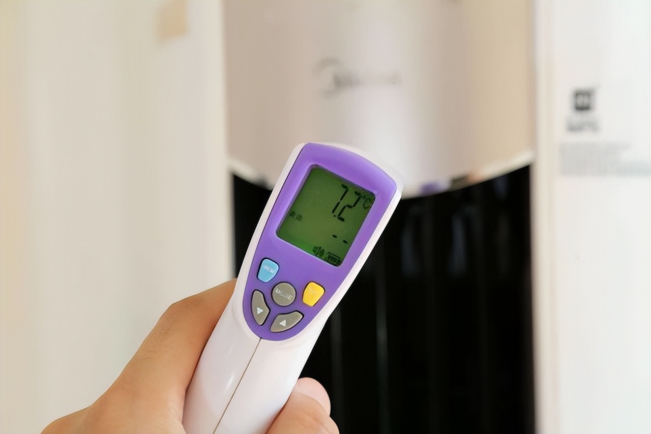 空调缺氟自查：别急着叫售后，“加氟”十有八九没必要