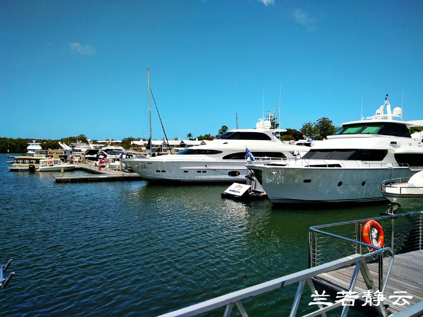 在“神仙湾”看澳洲人炫豪车，简直像车展