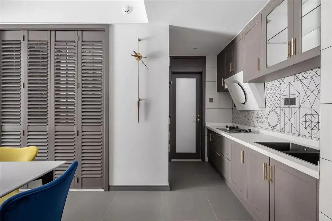 75平米三房小户型旧房翻新改造,48平小户型旧房翻新