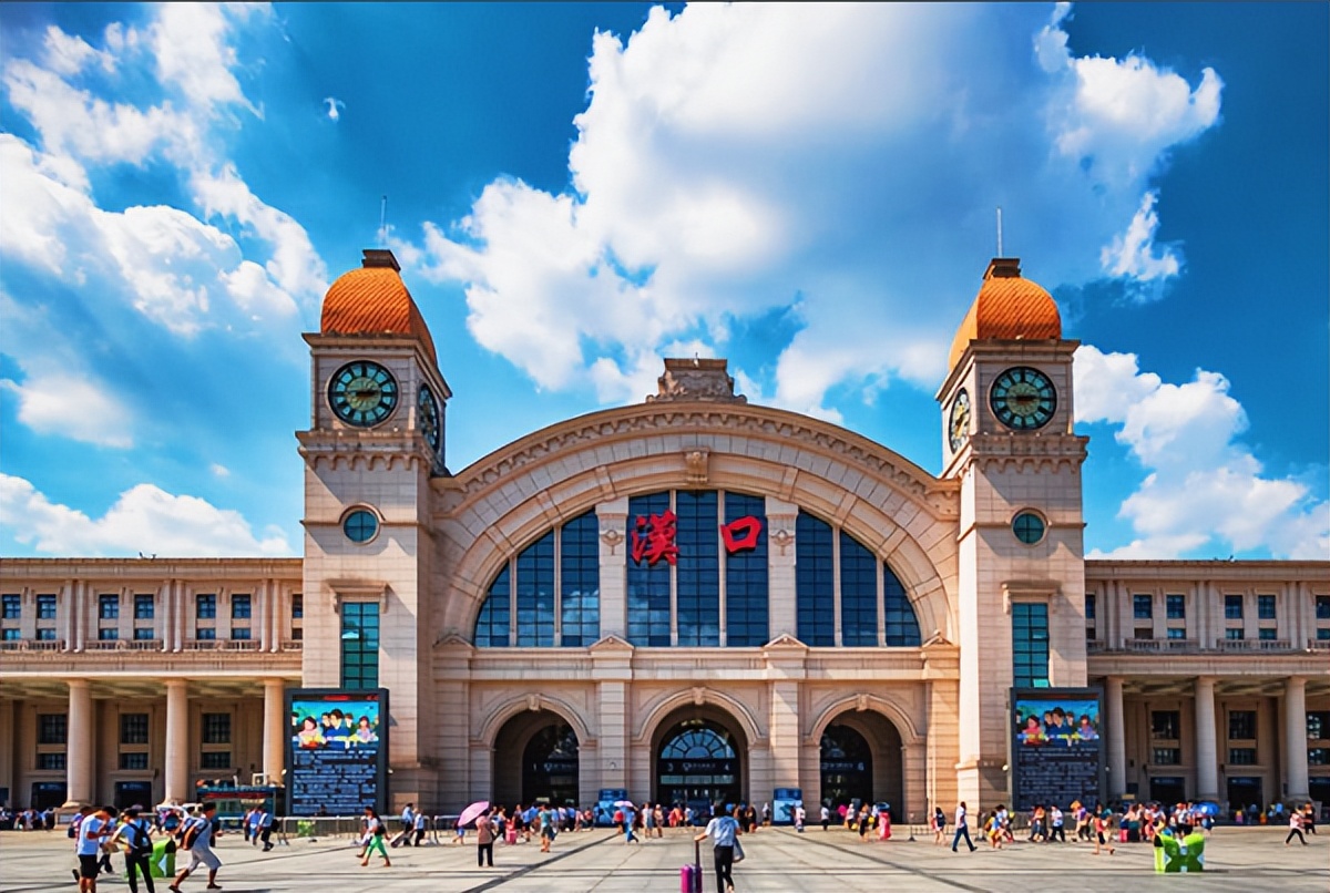 武汉成为省会城市的原因,湖北武汉的汉口是个什么样的城市