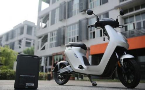 铅酸电池石墨烯电池哪个好,石墨烯铅酸寿命