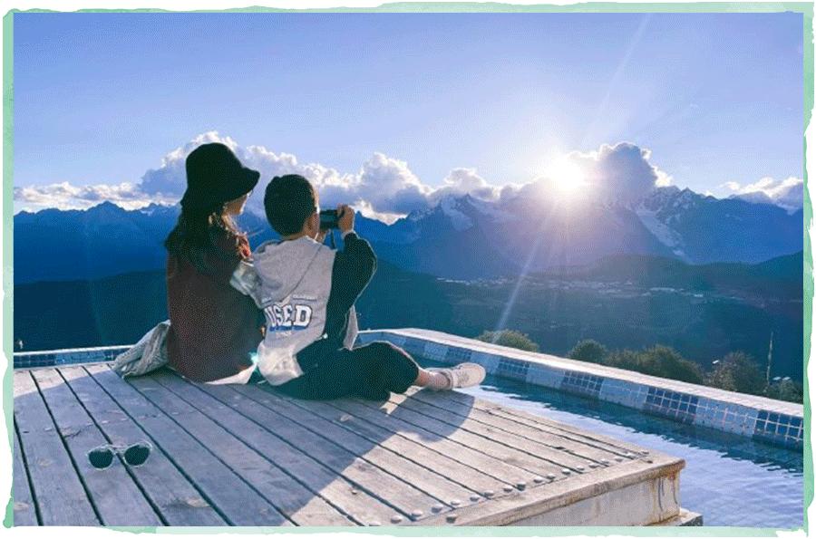 史上最苦亲子游，最惨时三人分一碗泡面！我为什么还要带年糕来？