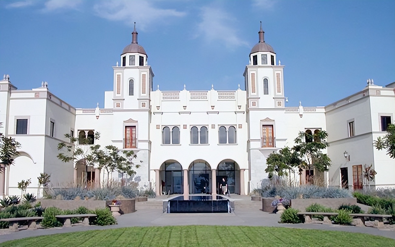 美国留学院校丨美国最美丽的校园之一，圣地亚哥大学