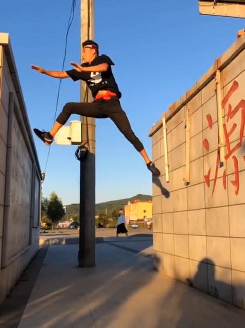 通背拳传人张伟丽,张伟丽拜访中国通背拳传承人