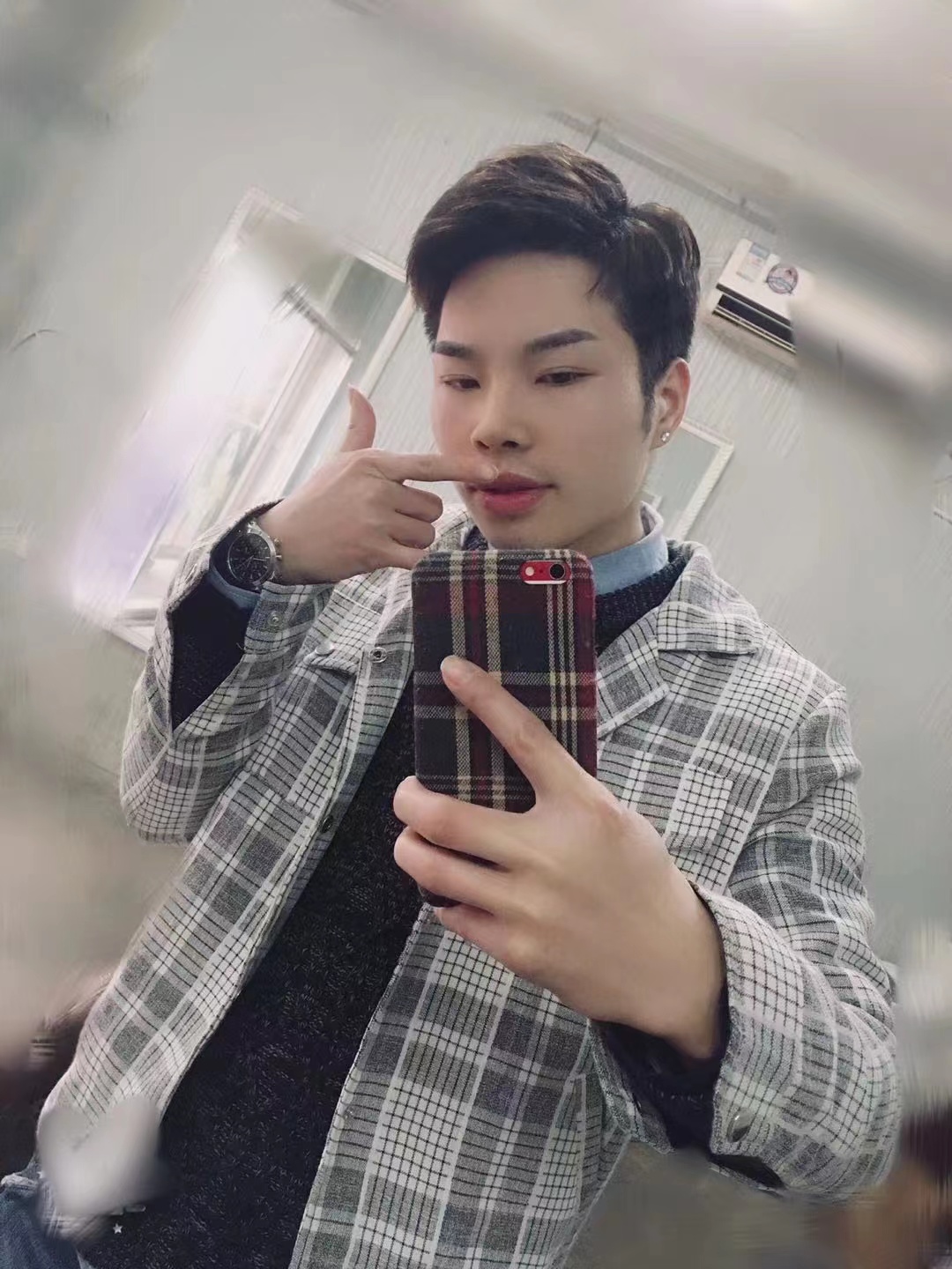 贵州农村小伙娶美国女人,贵州农村小伙娶了一个娃娃脸姑娘