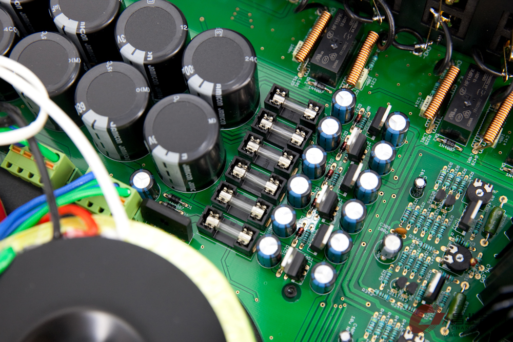 法国珊瑚礁am200纯后级,法国珊瑚礁in50功放评测