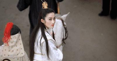 难以超越的13个经典角色,新旧对比15位毁经典的辣眼睛角色