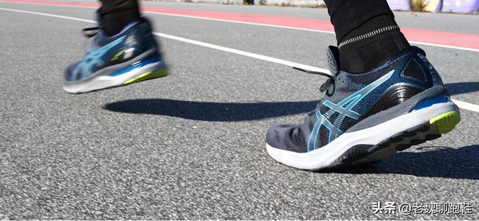 一年穿两双鞋,比较耐穿好看的慢跑鞋