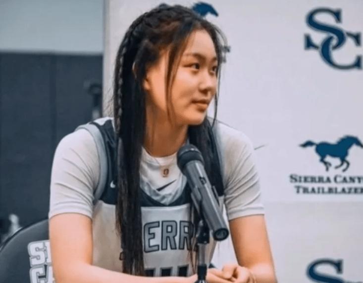 中国女篮王思雨照片好看一点的,徐杰和张茹王思雨身高啥关系