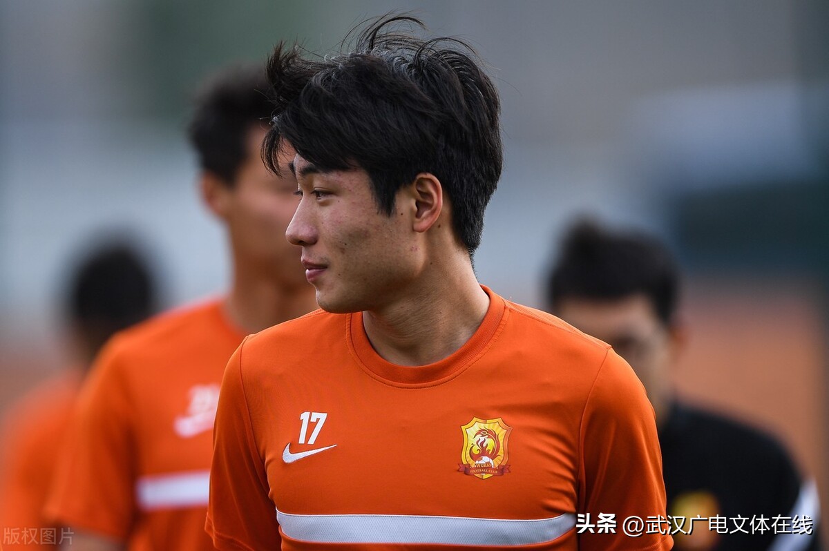 张华峻武汉足球,张华峻进球