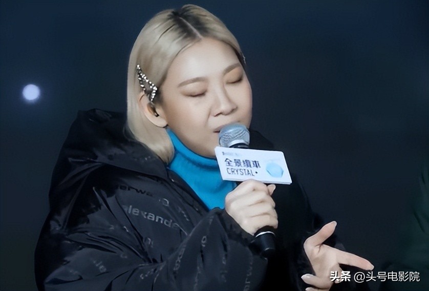 辟谣郑欣宜去世,郑欣宜被曝抑郁症后首次露面