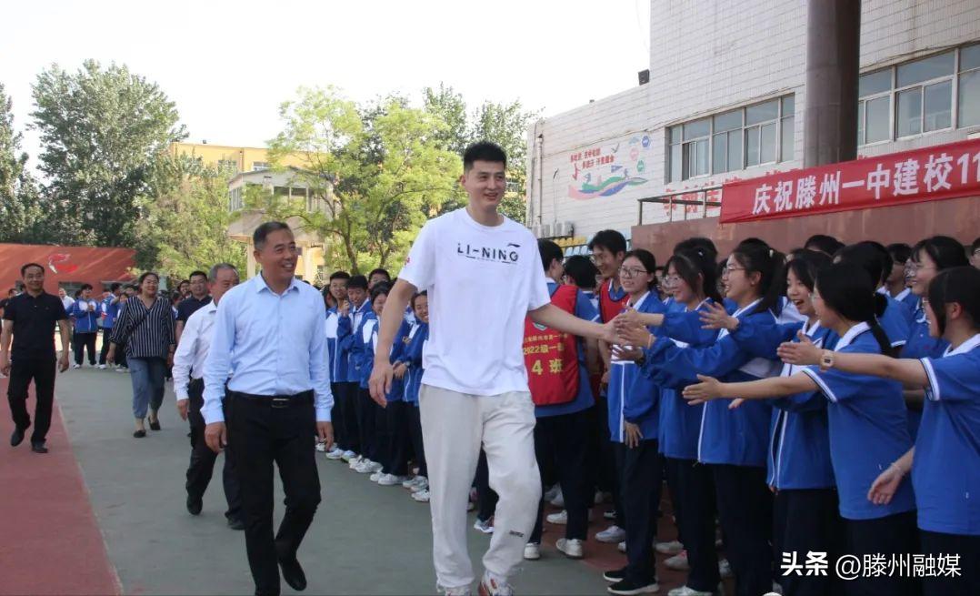 俞长栋重回母校,俞长栋枣庄