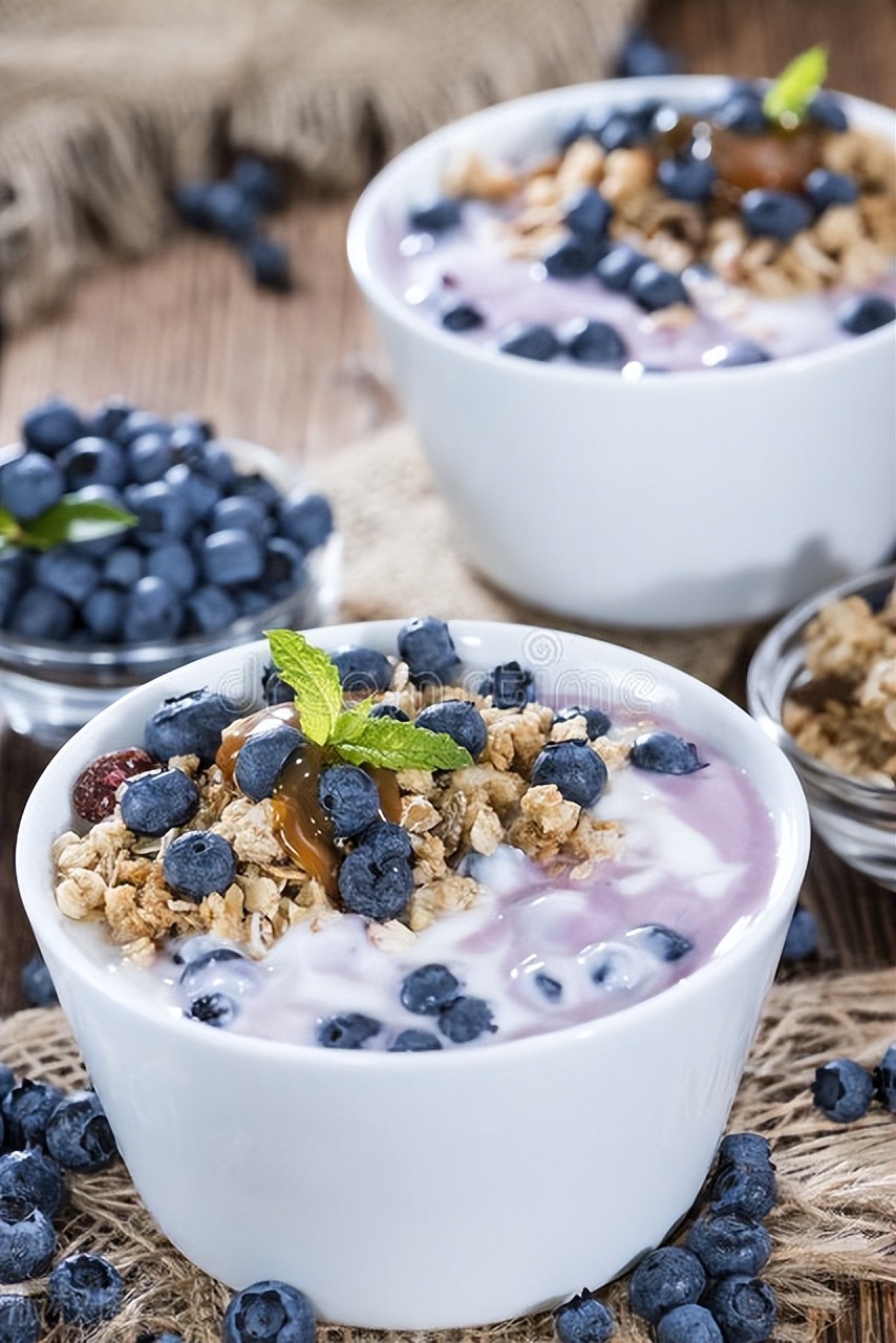 泰国蓝莓甜品制作简单又好吃,关于蓝莓的甜品教程