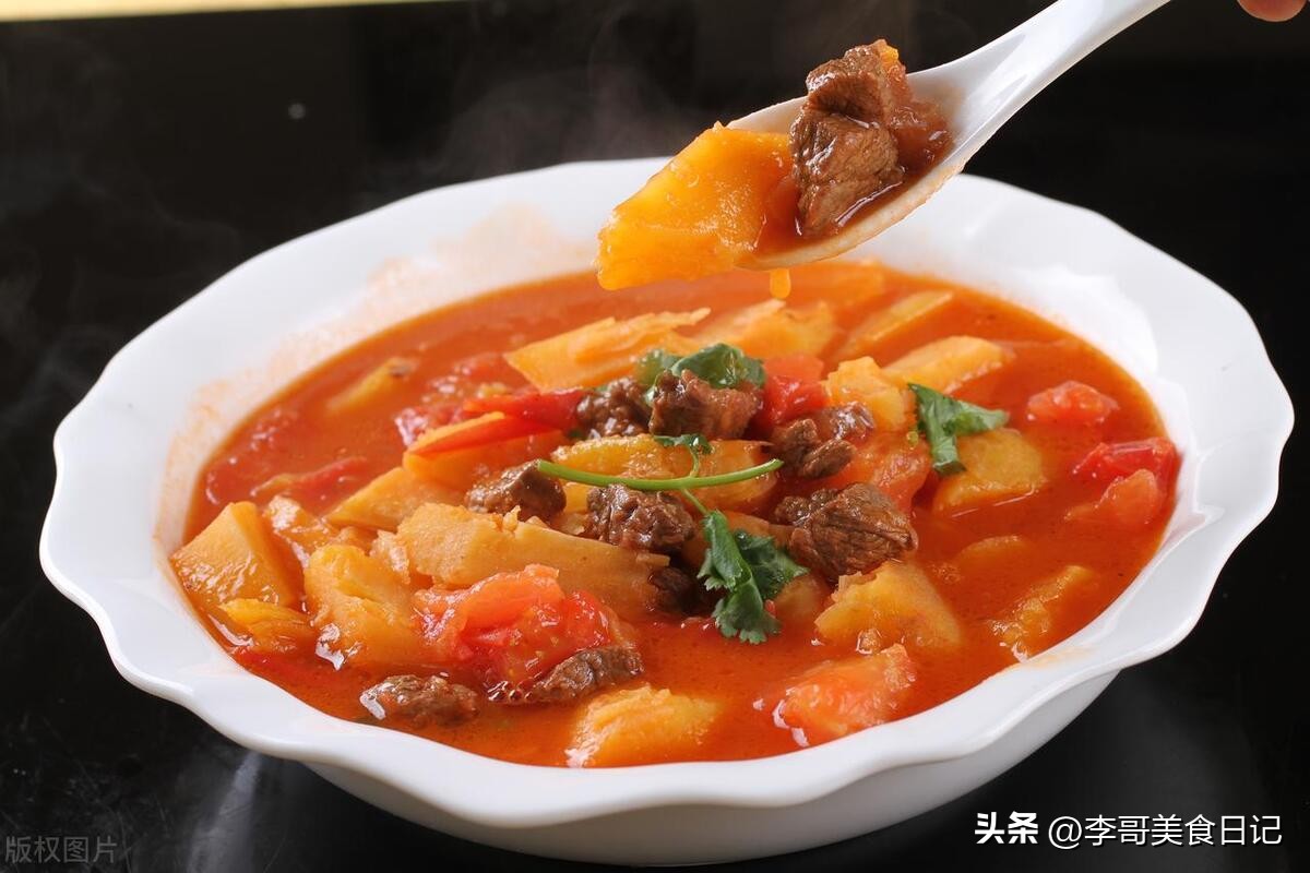 番茄炖牛肉怎么做才软烂好吃,炖牛肉放什么料牛肉软烂