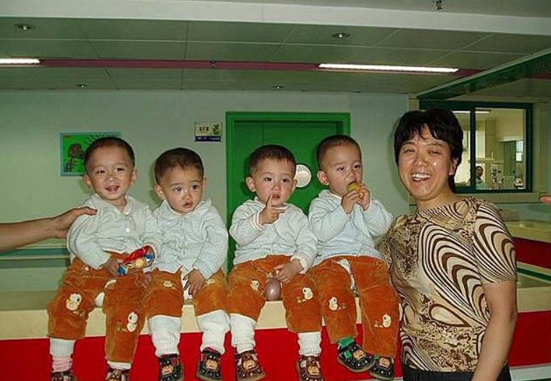 浙江31岁女子产四胞胎,湖南妇女生下八胞胎是否真实