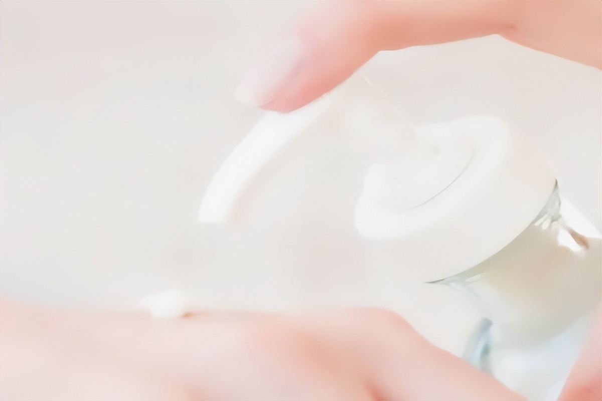 黄色的卸妆乳大牌子,卸妆乳哪个牌子好性价比高