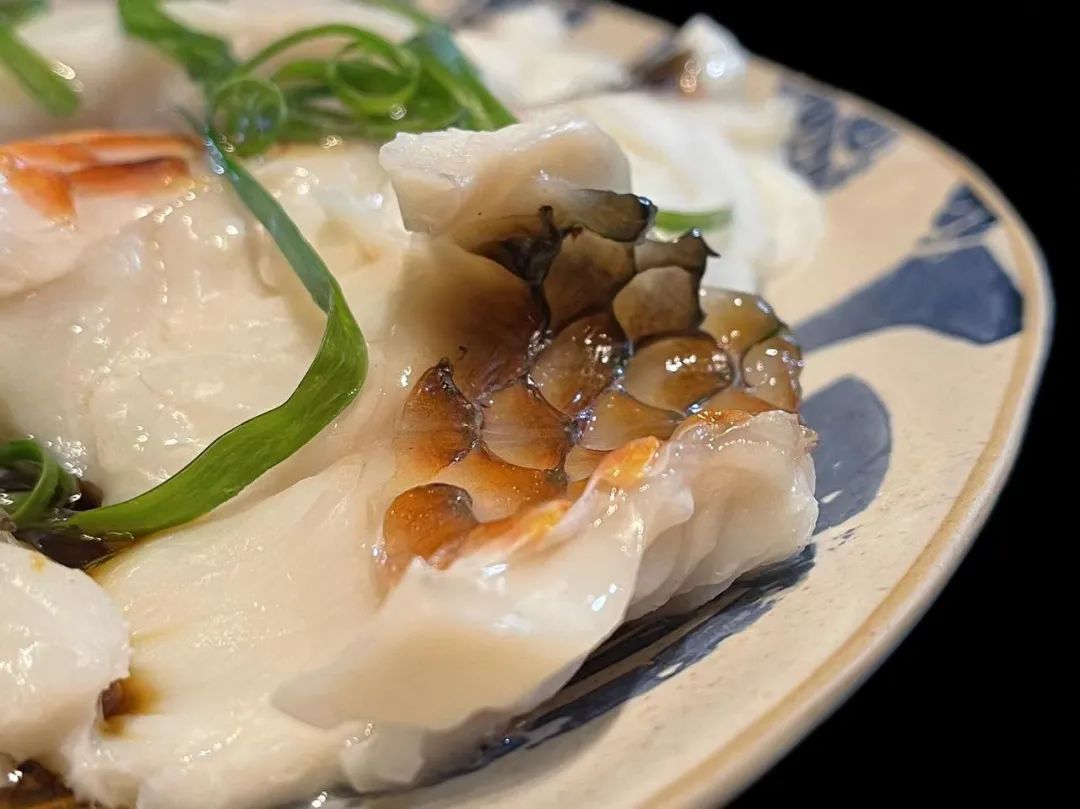 潮爸家7月2日午餐记录,湛江野生鹦鹉鱼,与苏眉青衣齐名海中珍品