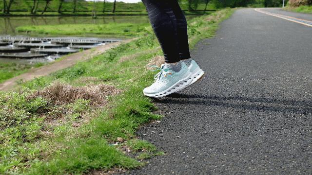 昂跑全新一代cloudsurfer跑鞋,昂跑cloudaway跑鞋评测