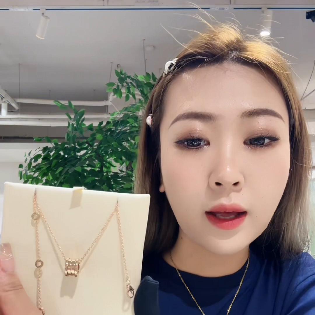 vlog鍗曞搧椤归摼,涔板崱鍦颁簹椤归摼vlog