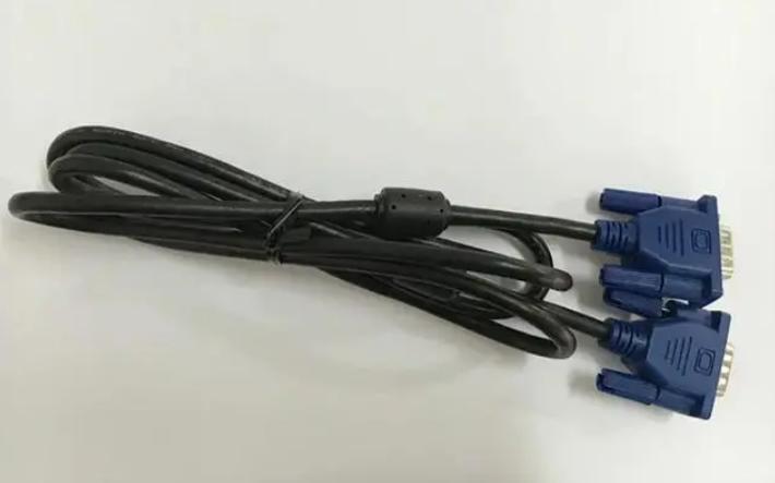 电脑显示器一半花屏一半清晰,电脑显示器竖条花屏自修方法