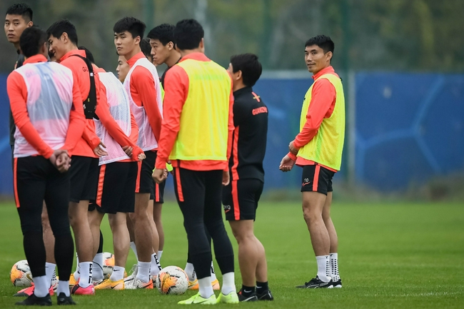 恒大主教练郑智现状,恒大官宣郑智