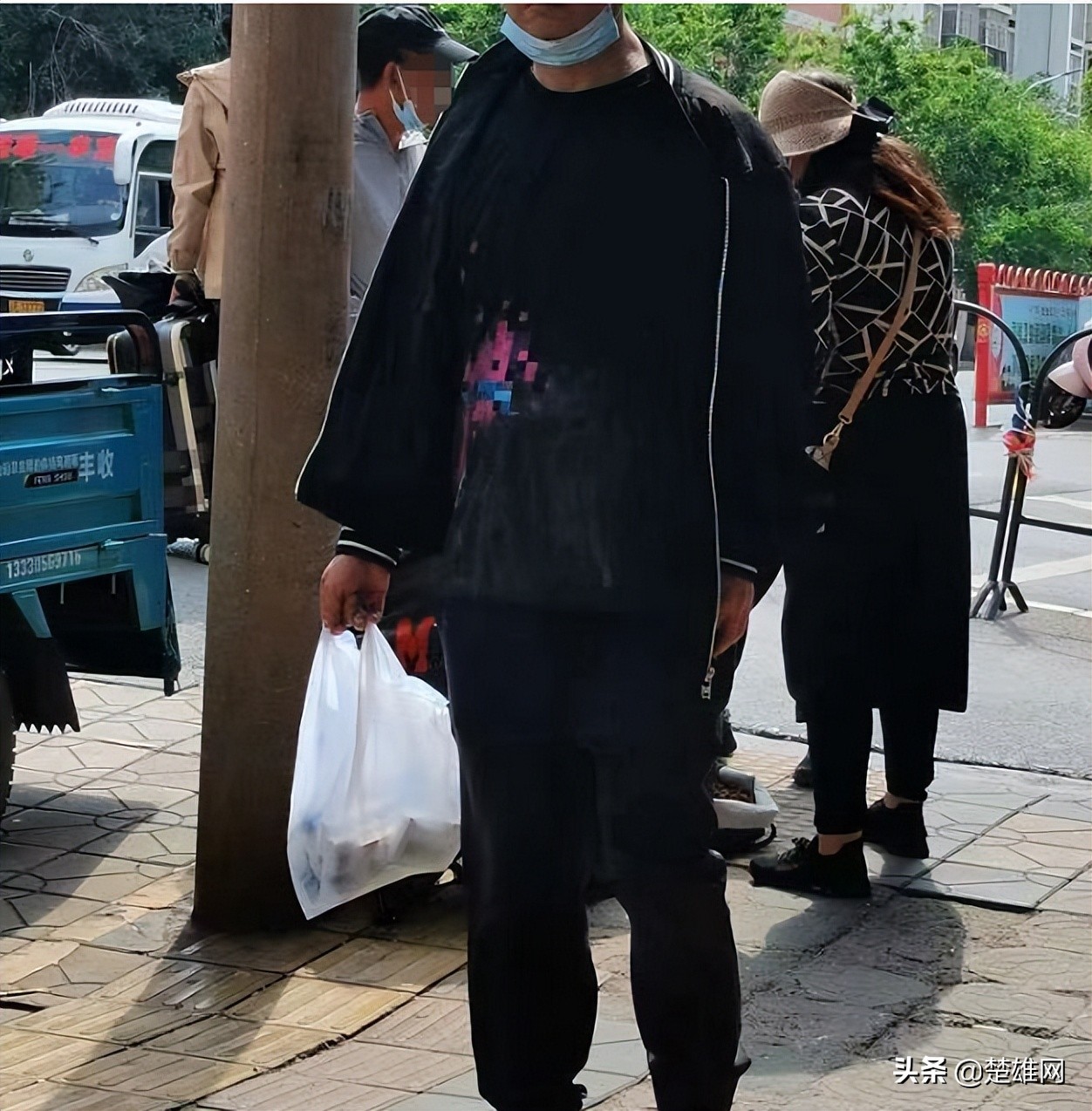 医院门口卖神药,卫生院卖高价药