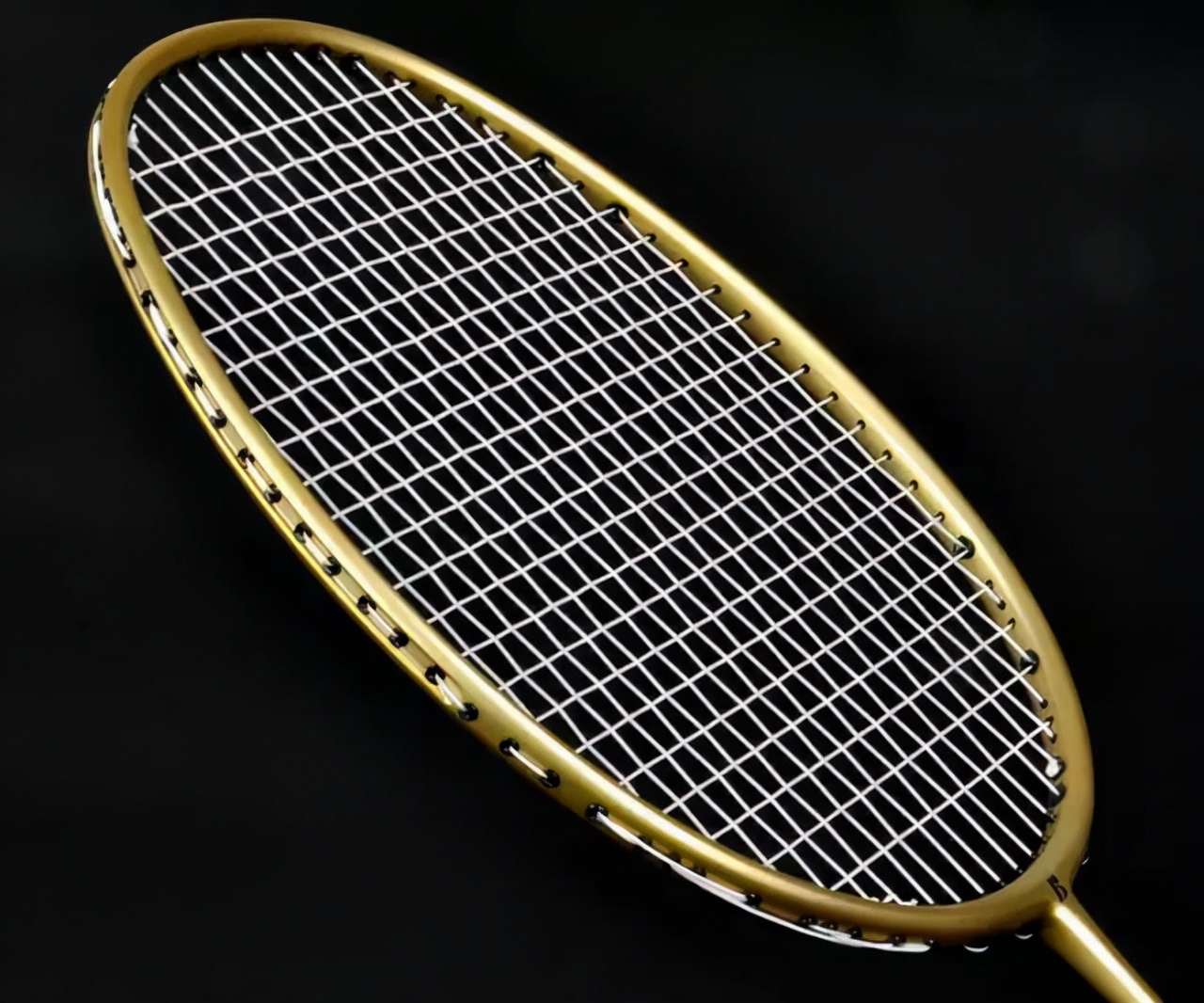 羽毛球拍掉磅,羽毛球拍弯了怎么办